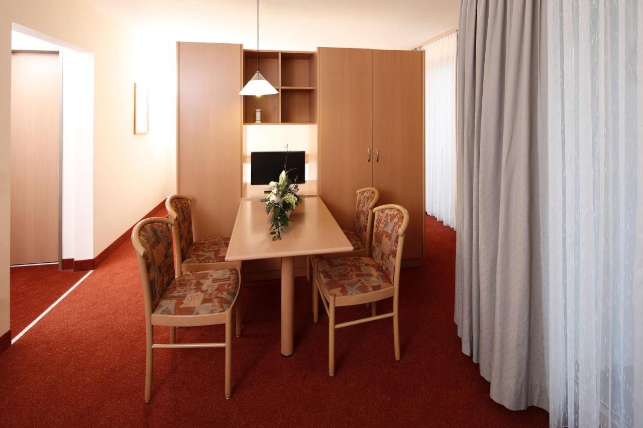Appartement-Hotel Sibyllenbad Neualbenreuth Exterior foto